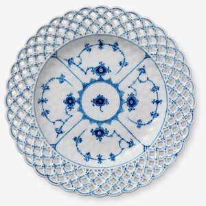 Blue Fluted Full Lace 25cm Plate